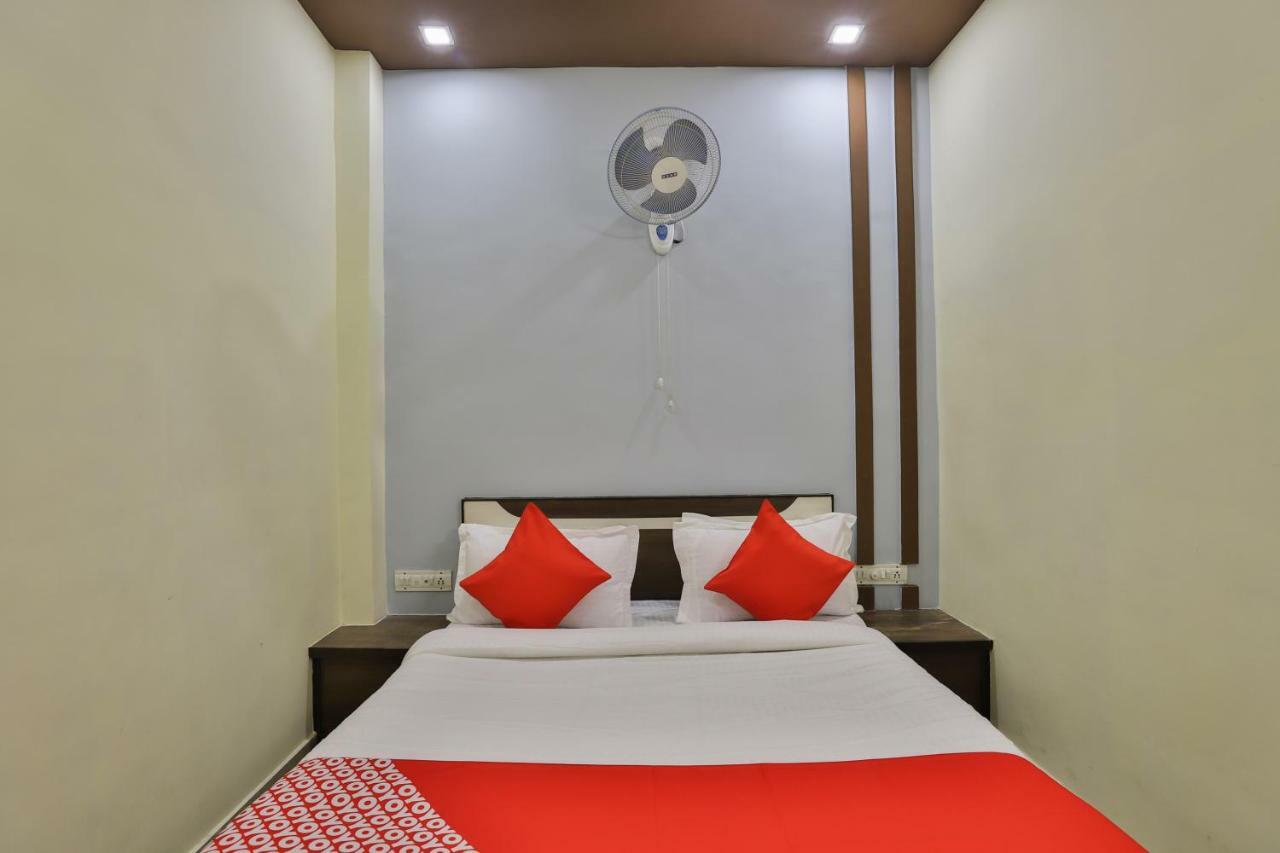 Oyo Flagship 19003 Hotel Rudra Mahal Ahmedabad Exterior photo