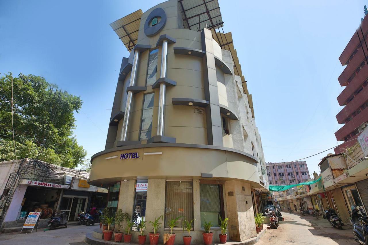 Oyo Flagship 19003 Hotel Rudra Mahal Ahmedabad Exterior photo